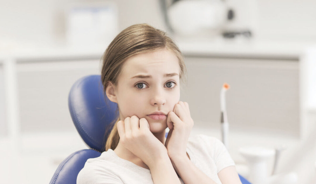 How to Help a Child with Dental Anxiety: 9 Tips